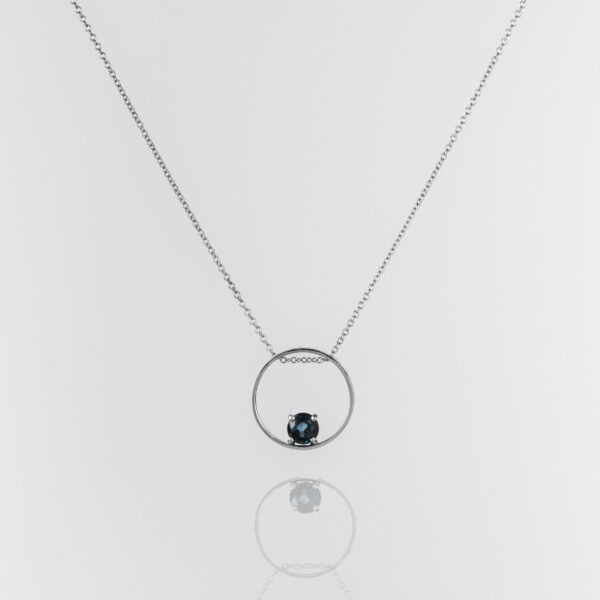 Collana in Oro Bianco 9k con Zaffiro 0,63 ct