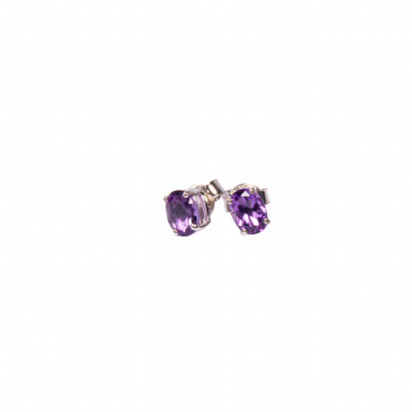 Orecchino a lobo in oro bianco 9k  con Ametista 1.52ct