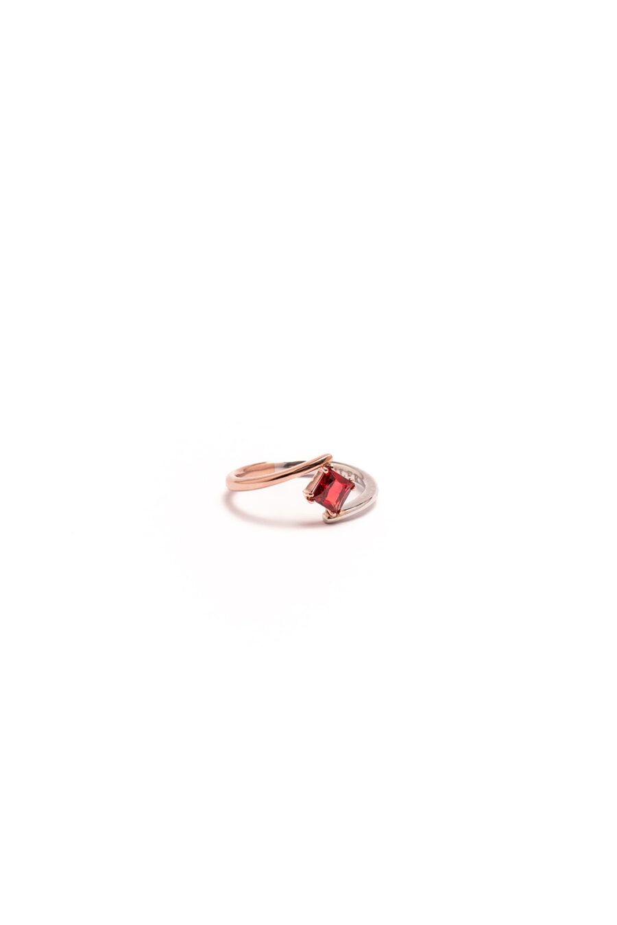 Anello Eterna in Oro Bianco e Oro Rosa 9k con Rubino 0,8ct - immagine 2