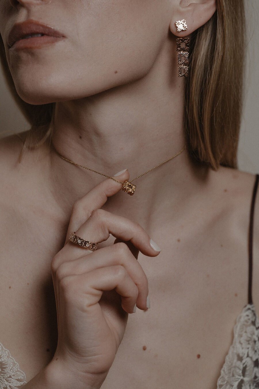 Collana Monogram Cler in Oro Giallo 9k - immagine 3