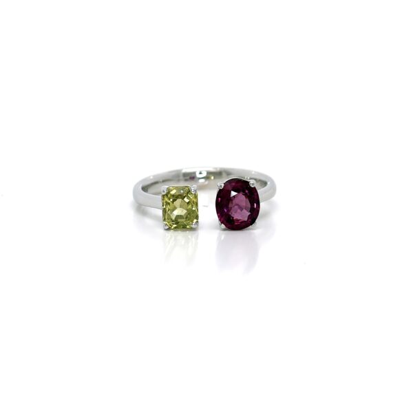 Anello in Oro Bianco 18k  con Crisoberillo 1,3 ct e Rodolite 1,15 ct