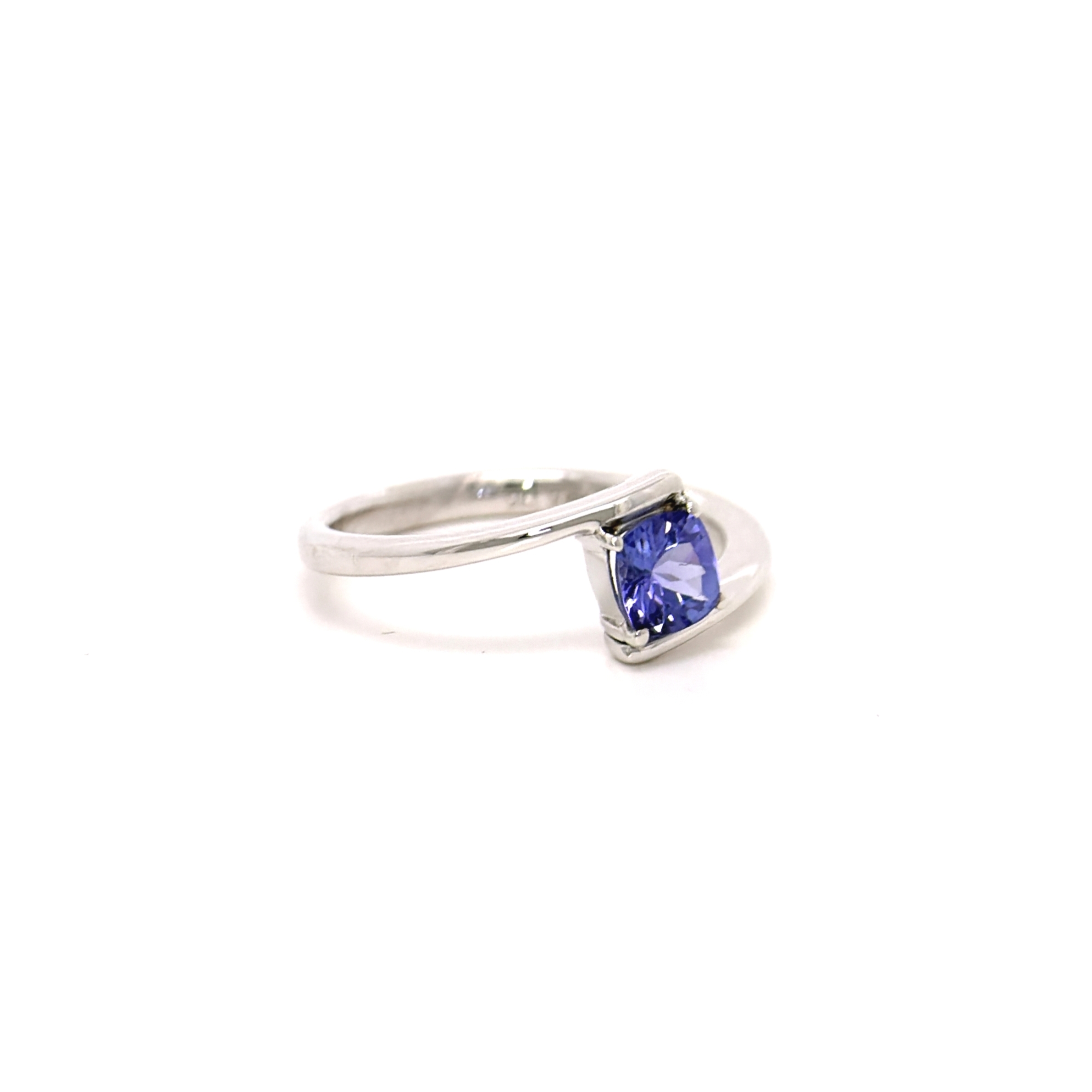 Anello Eterna in Oro Bianco 9k con Tanzanite 0,6ct - immagine 3
