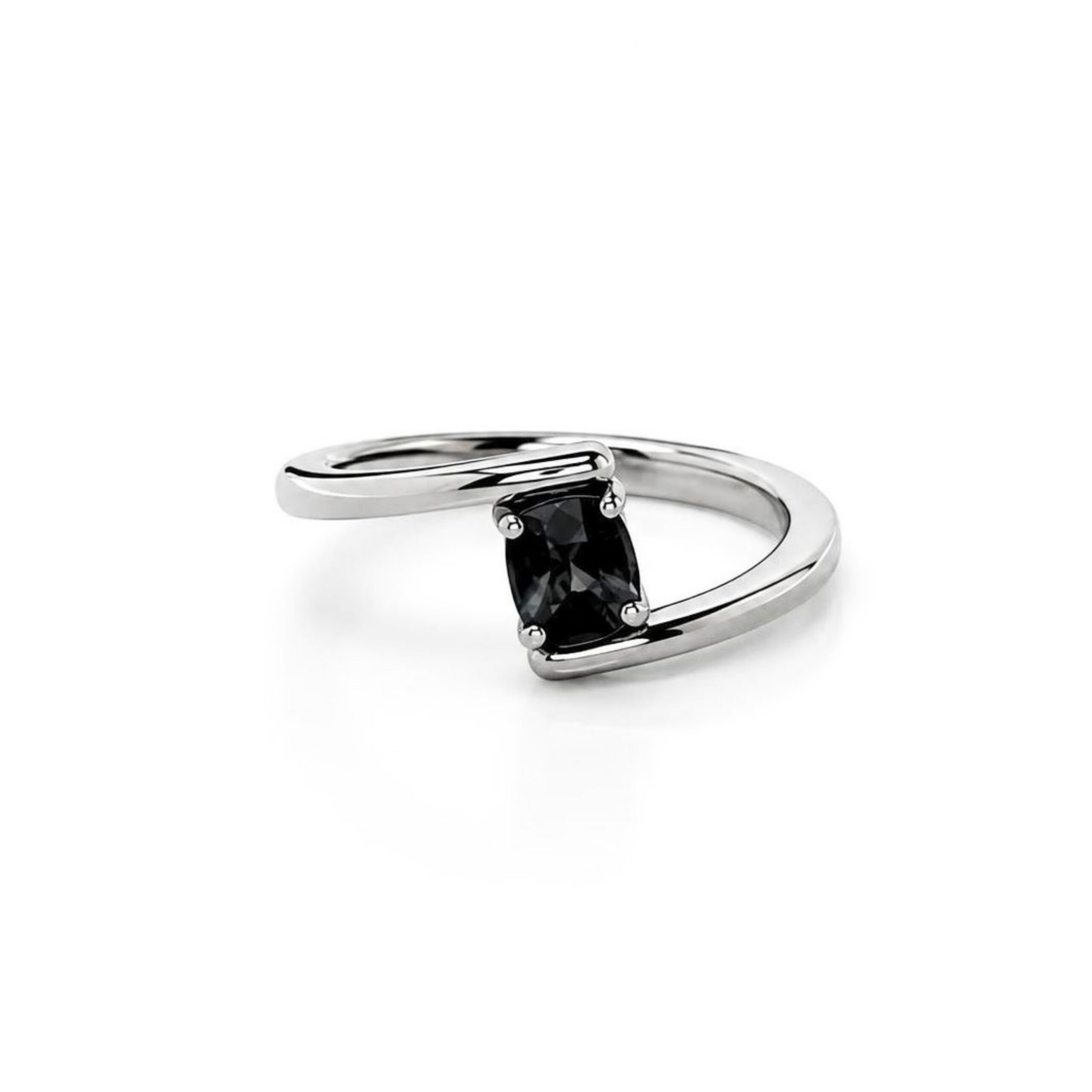Anello Eterna in Oro Bianco 9k con Spinello 0,57ct