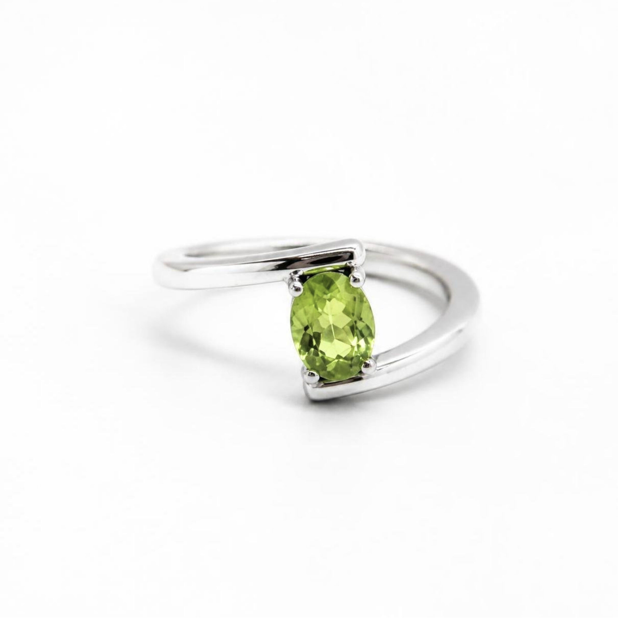 Anello Eterna in Oro Bianco 9k con Peridoto 1,04ct