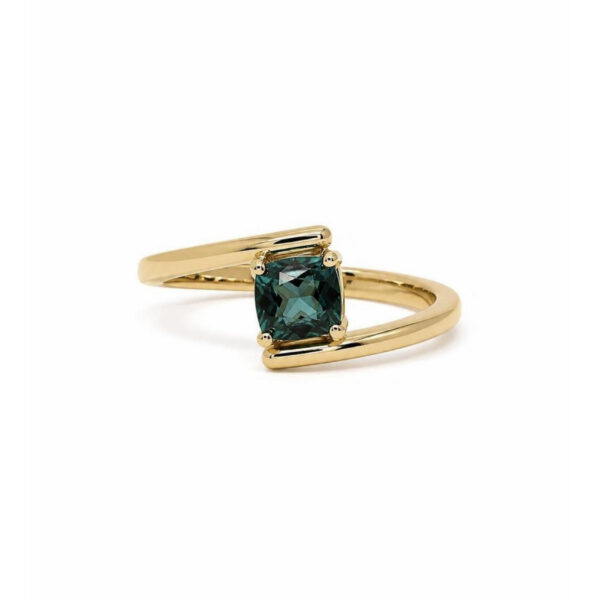 Anello Eterna in Oro Giallo 18k con Zaffiro 1,1ct