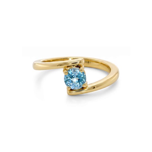 Anello Eterna in Oro Giallo 9k con Zircone naturale 0,76ct